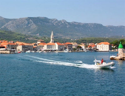 Luka Jelsa Hvar